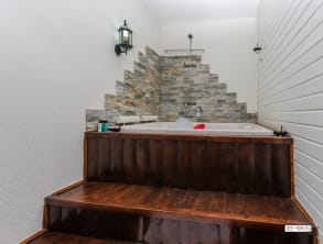 רומנטיקה%20בסוויטה%20אחוזת%20מרלו%20,%20דלתון